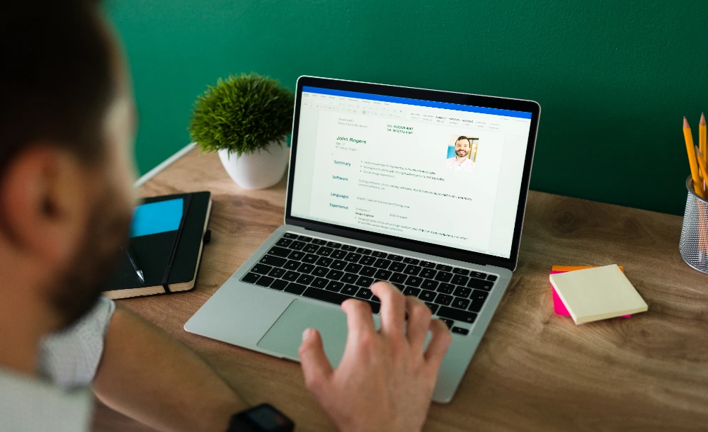 Can goAML Registration Be Completed Online?