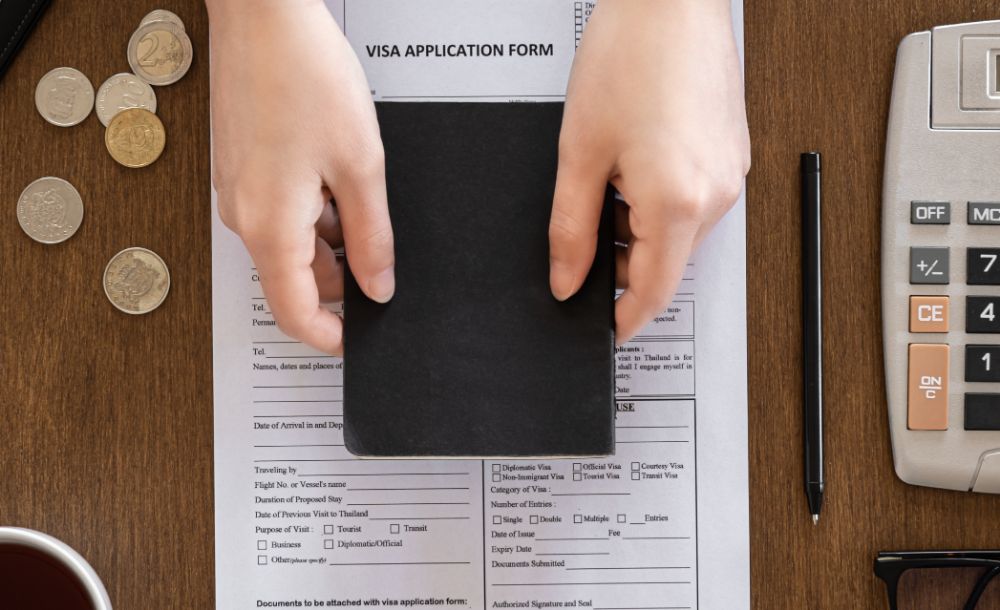 How Can Young & Right Simplify VAT Return Filing in UAE?