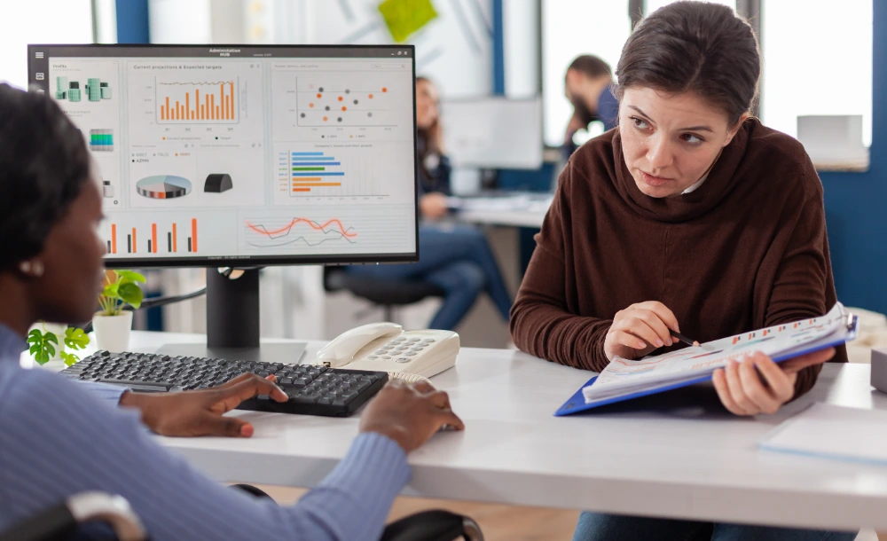 What Are the Benefits of Outsourcing Financial Reporting?