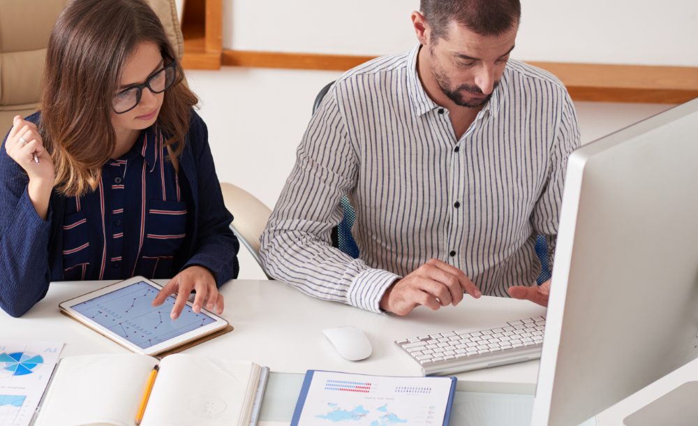 Why Choose Young and Right for Bookkeeping Services?