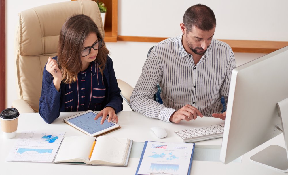 How Accurate Bookkeeping Helps Reduce Corporate Tax Risks