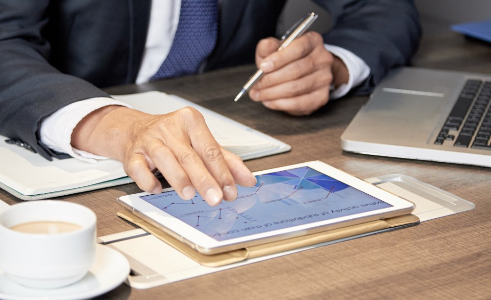 How to Implement VAT in a UAE Free Zone Business