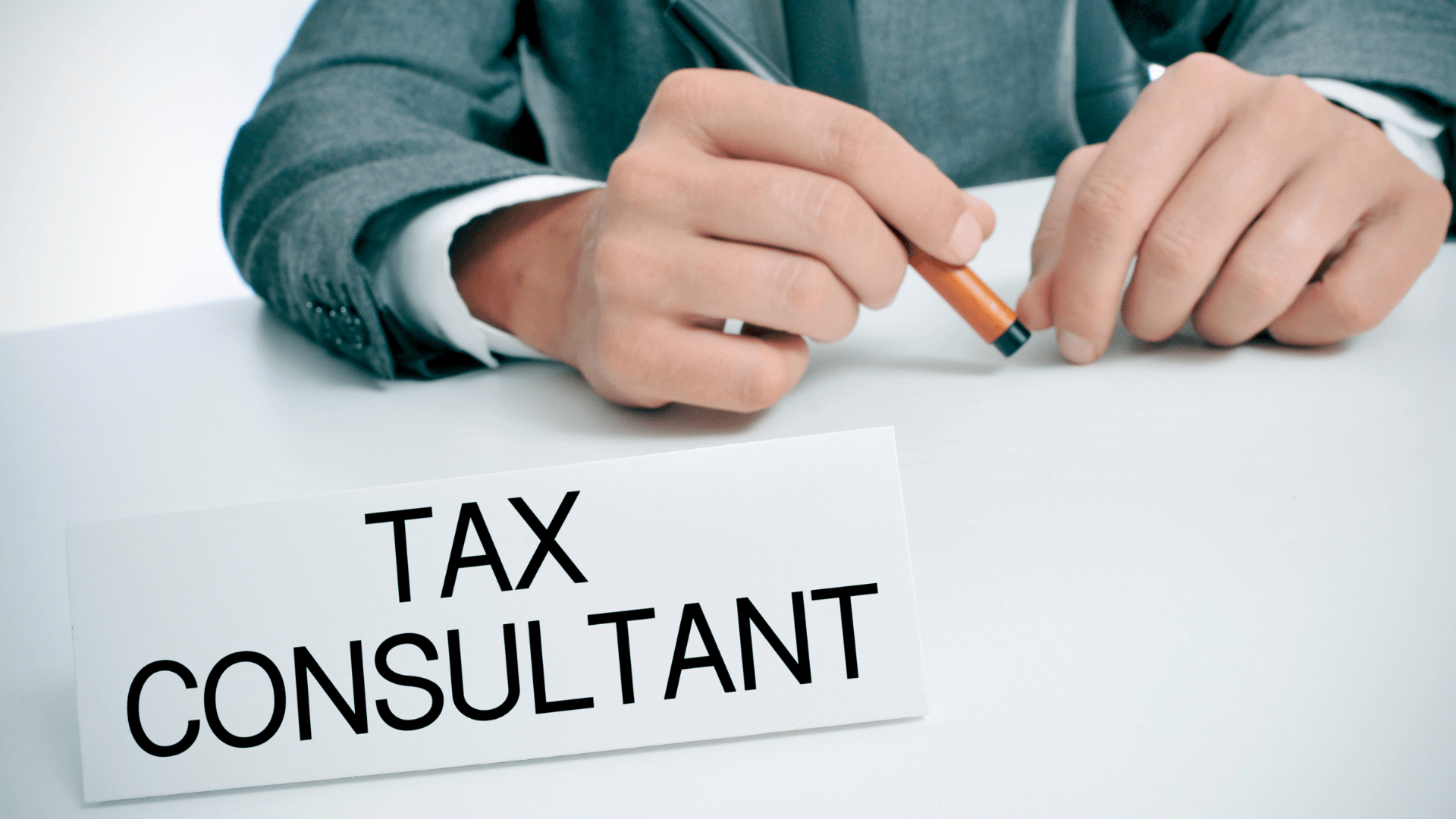 Corporate Tax Consultant In Dubai: Ensuring UAE Businesses Stay Compliant in 2025